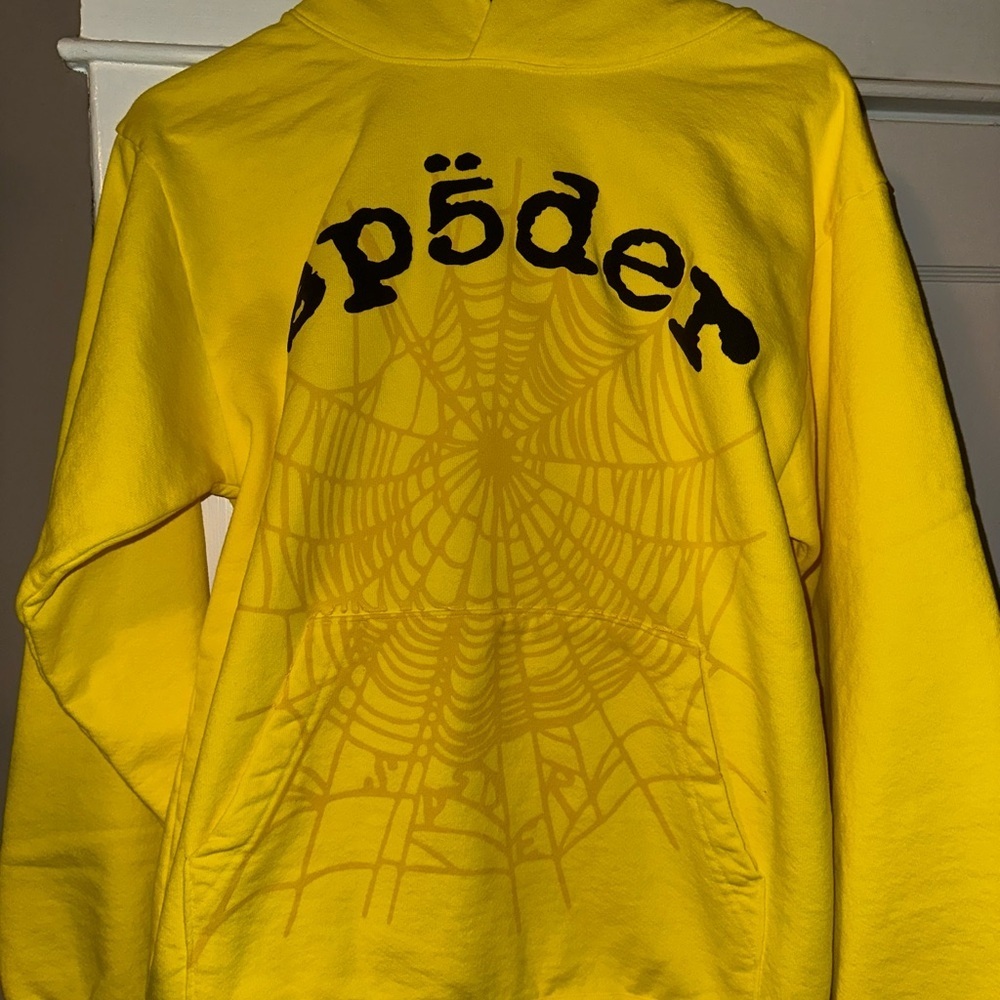 Yellow hoodie - Picture 2 of 3